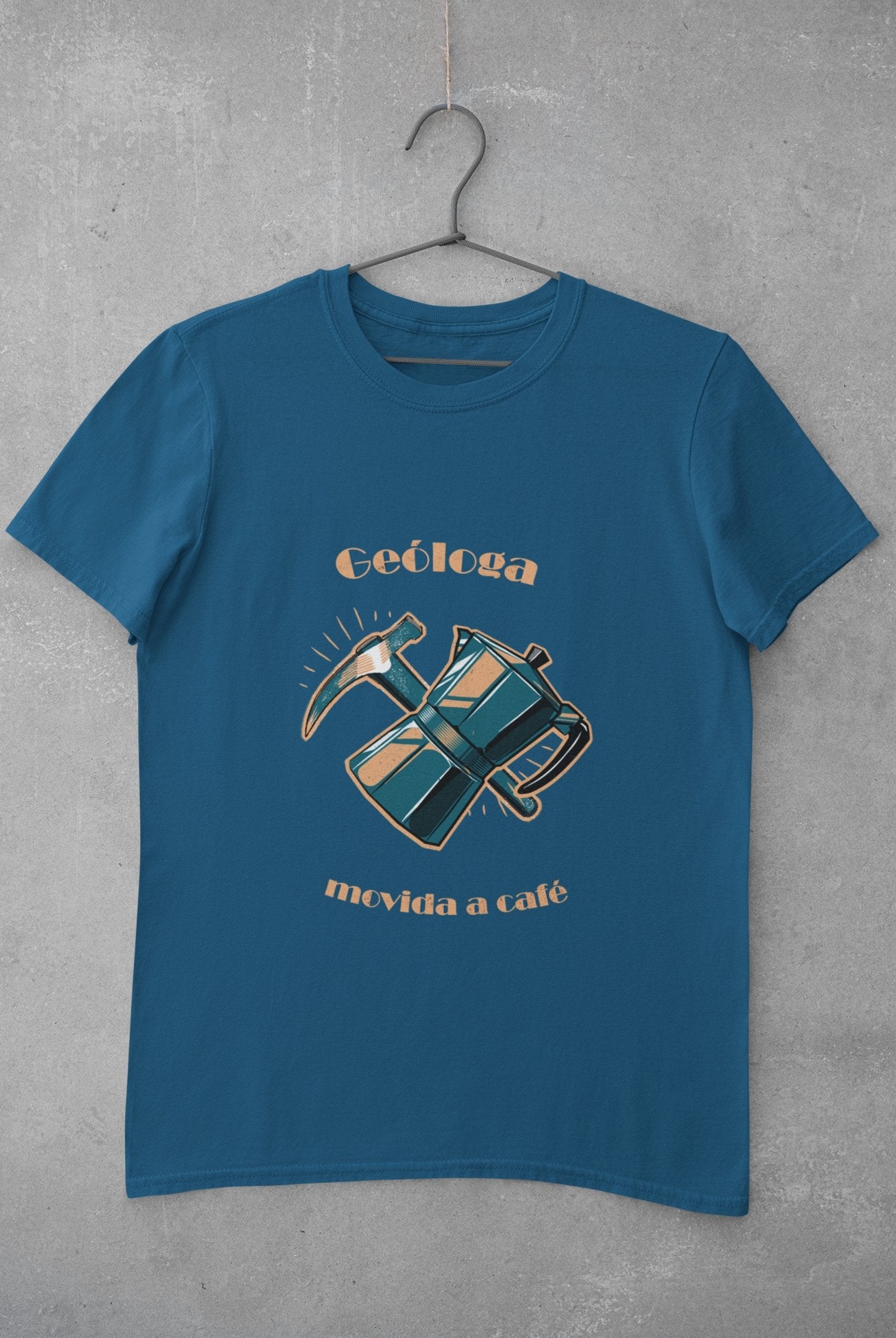 Camiseta Geóloga Movida a Café - Feminino -camiseta- Editora Datum