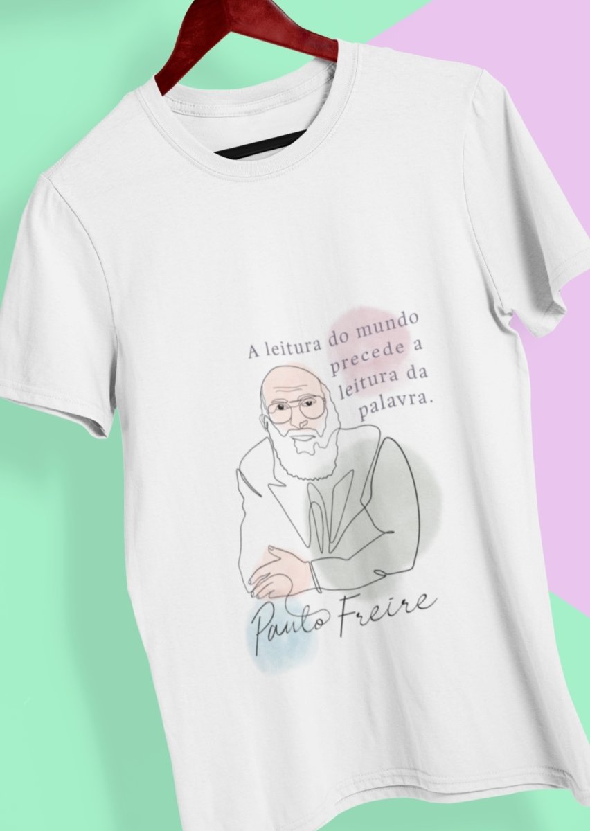 Camiseta Paulo Freire -camiseta- Editora Datum